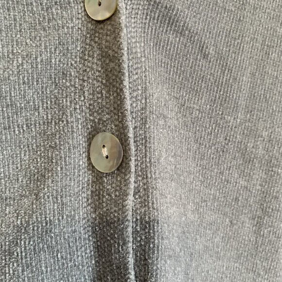 Barefoot Dreams Boxy Cardigan Sweater Medium CozyChic Gray Button Up Oversized - Picture 5 of 10